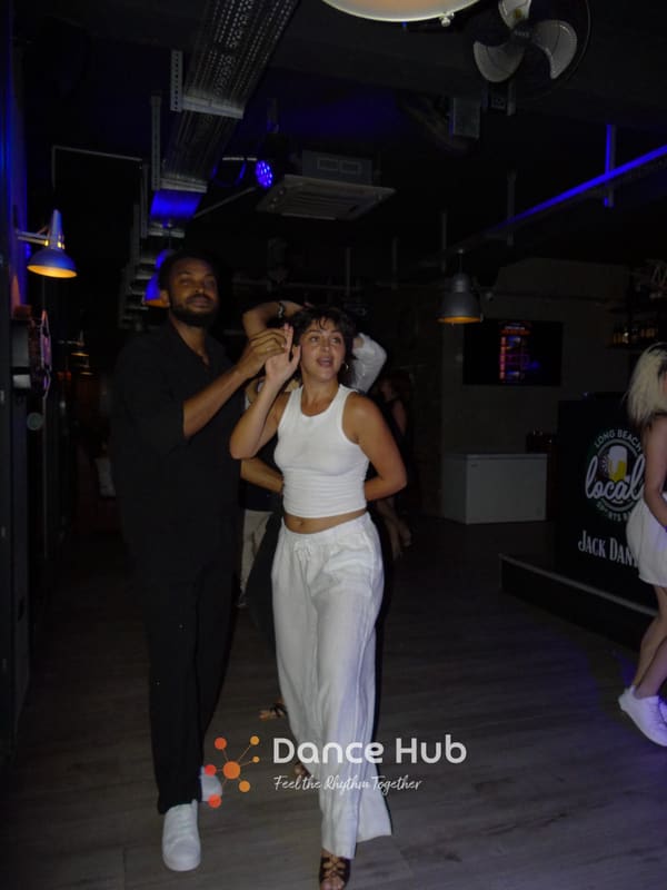 DANCEHUB-004284.jpg