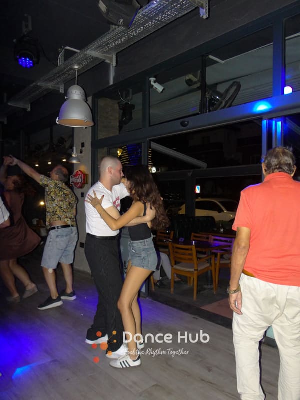 DANCEHUB-004285.jpg