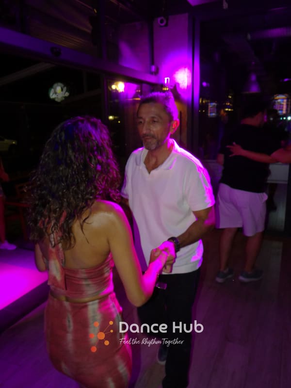 DANCEHUB-004308.jpg