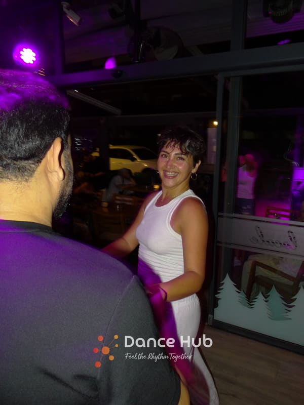 DANCEHUB-004310.jpg