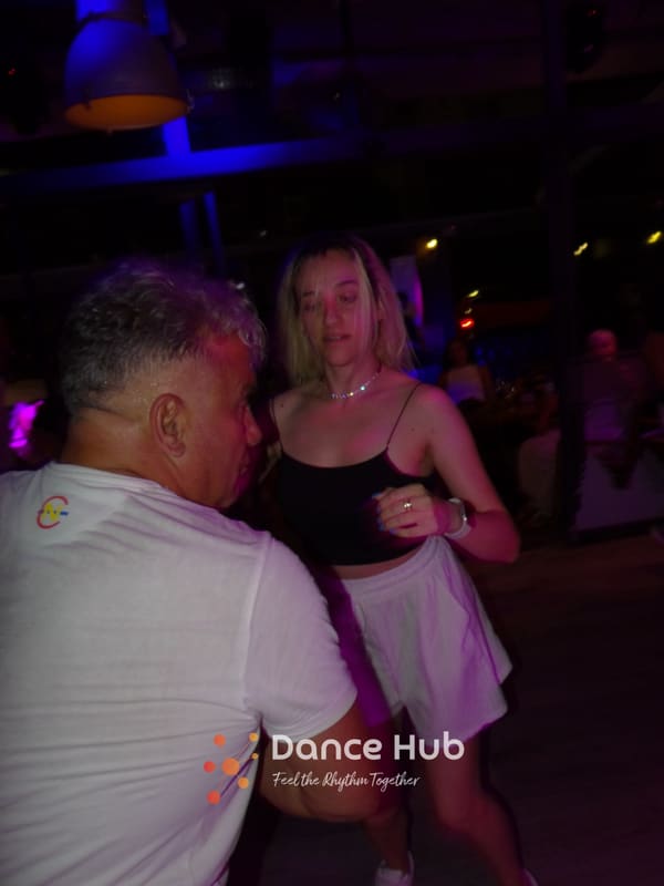 DANCEHUB-004320.jpg