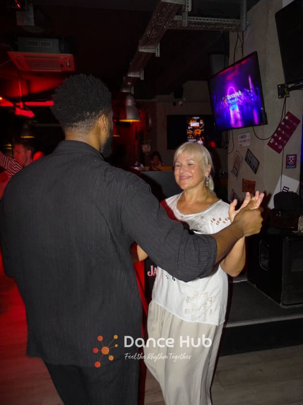 DANCEHUB-004321.jpg