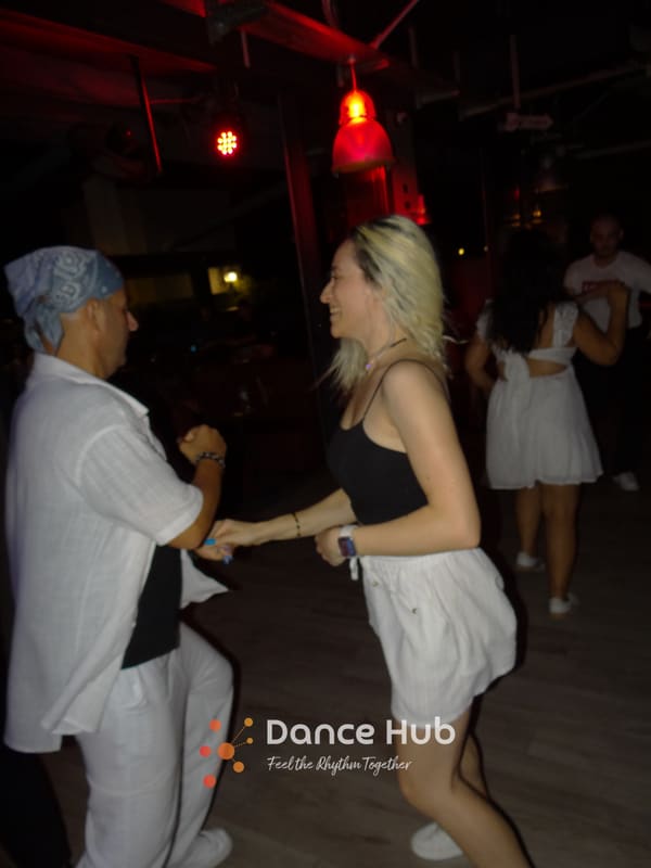 DANCEHUB-004332.jpg