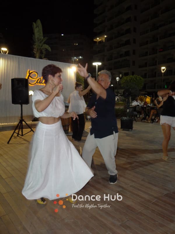 DANCEHUB-002821.jpg