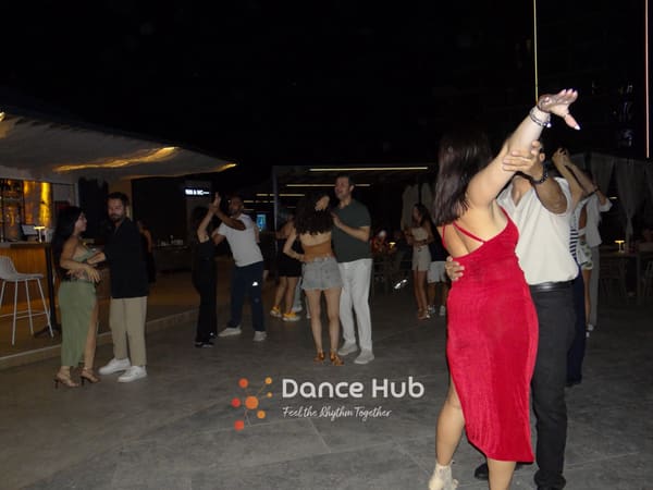 DANCEHUB-001700.jpg
