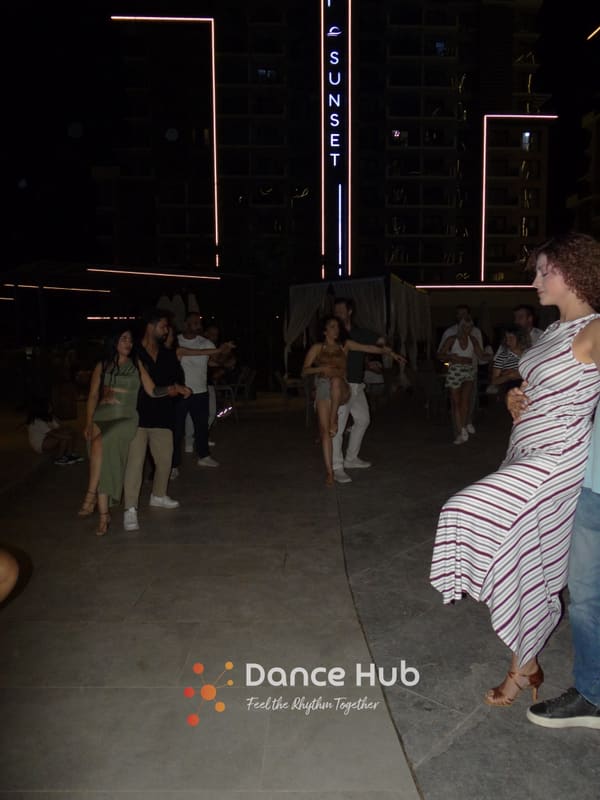 DANCEHUB-001702.jpg