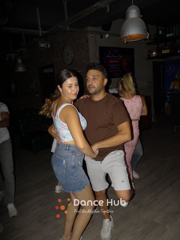 DANCEHUB-002842.jpg