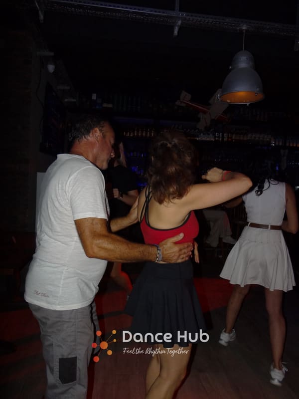 DANCEHUB-002850.jpg