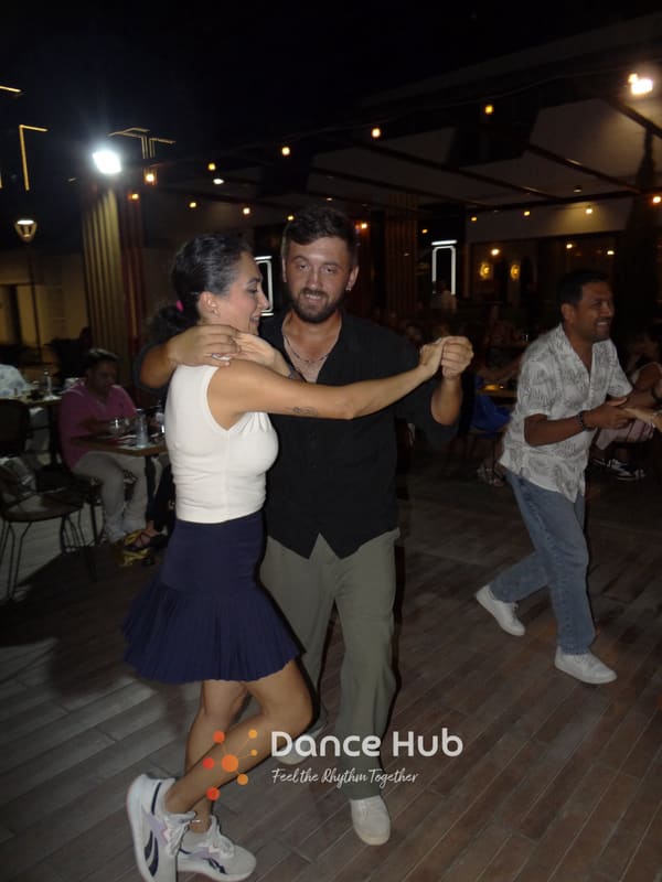 DANCEHUB-005081.jpg