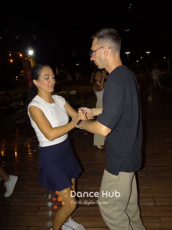DANCEHUB-005089.jpg