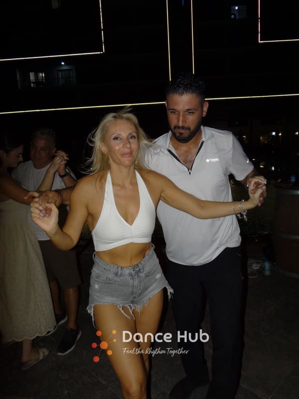 DANCEHUB-004405.jpg