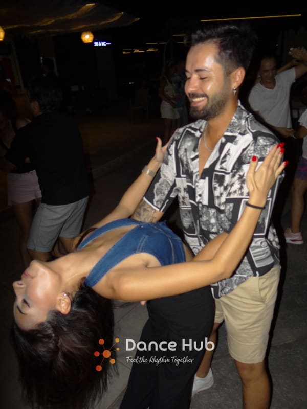 DANCEHUB-004406.jpg