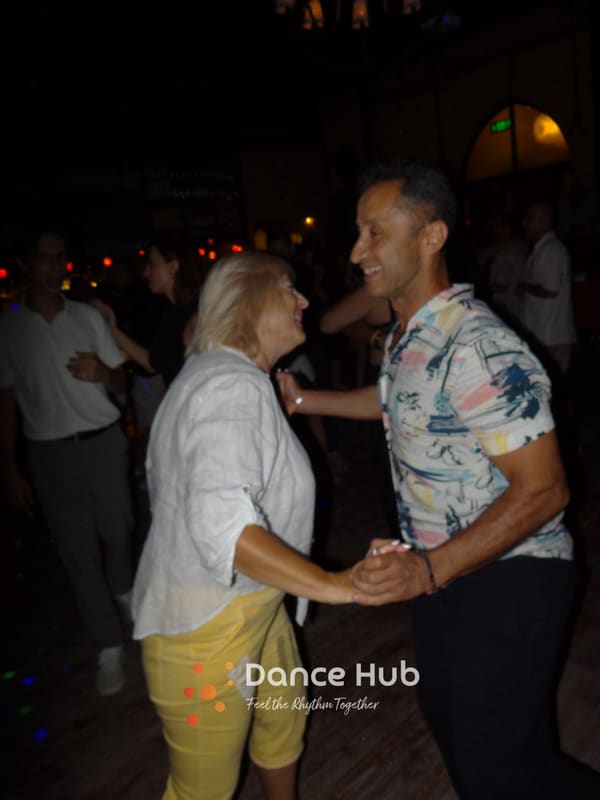 DANCEHUB-002910.jpg