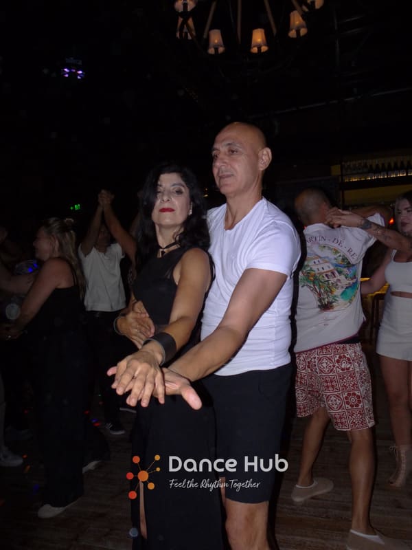 DANCEHUB-002912.jpg
