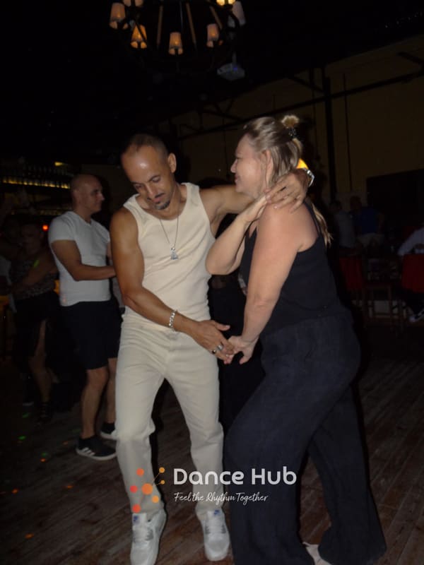 DANCEHUB-002913.jpg