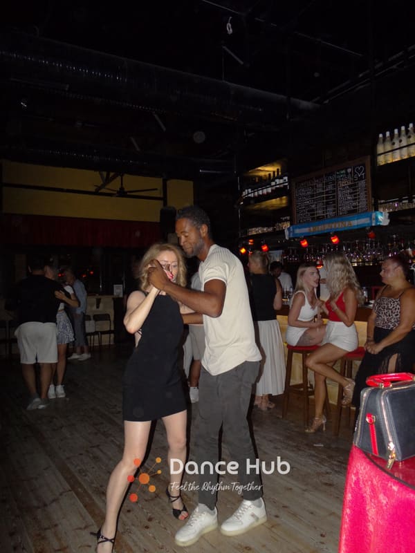 DANCEHUB-002928.jpg