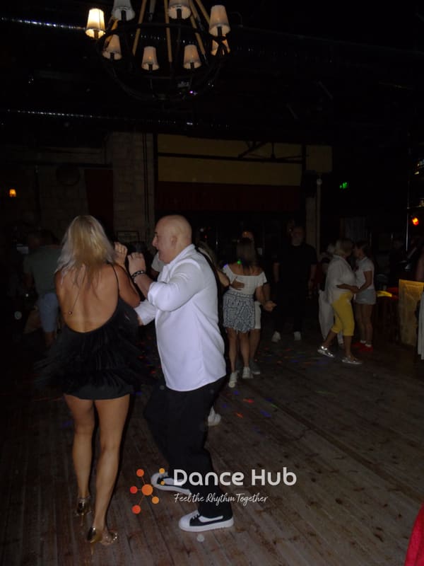 DANCEHUB-002929.jpg