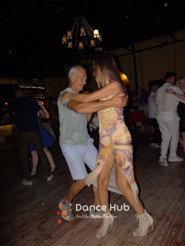 DANCEHUB-002967.jpg