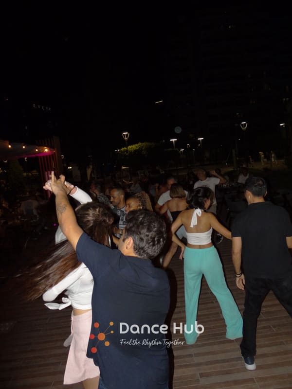 DANCEHUB-001871.jpg