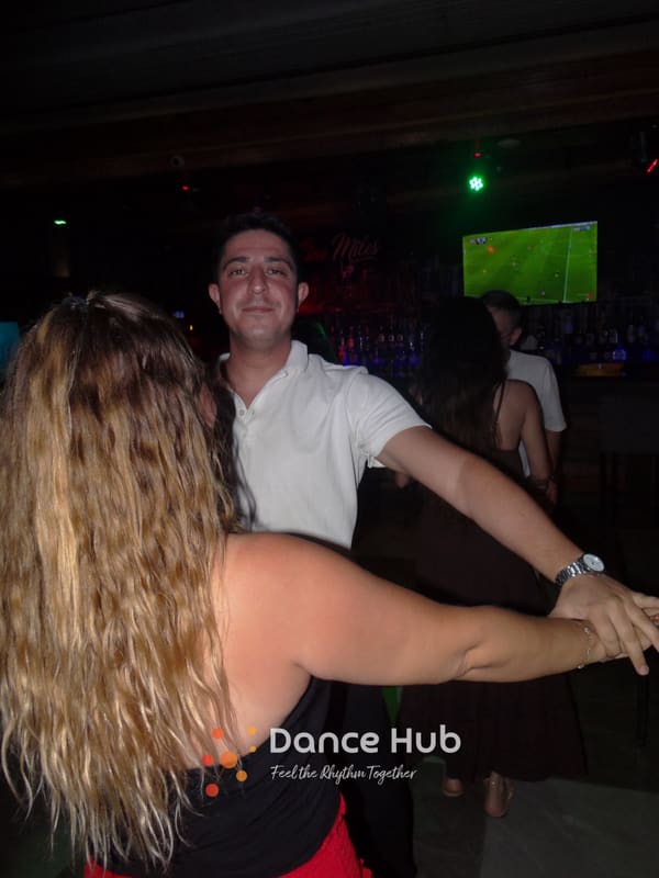 DANCEHUB-005093.jpg