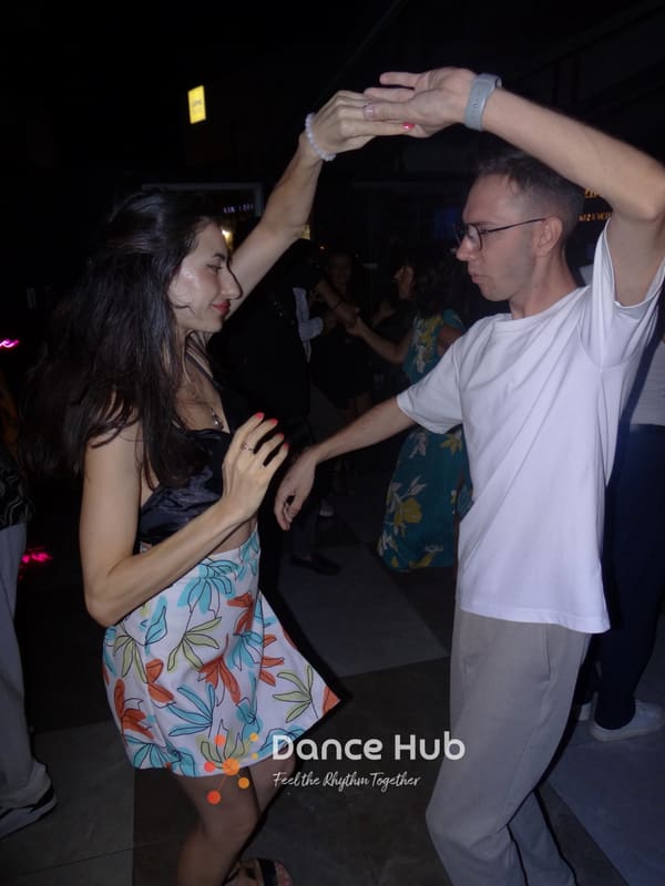 DANCEHUB-005109.jpg
