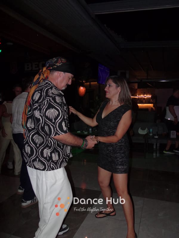 DANCEHUB-005138.jpg