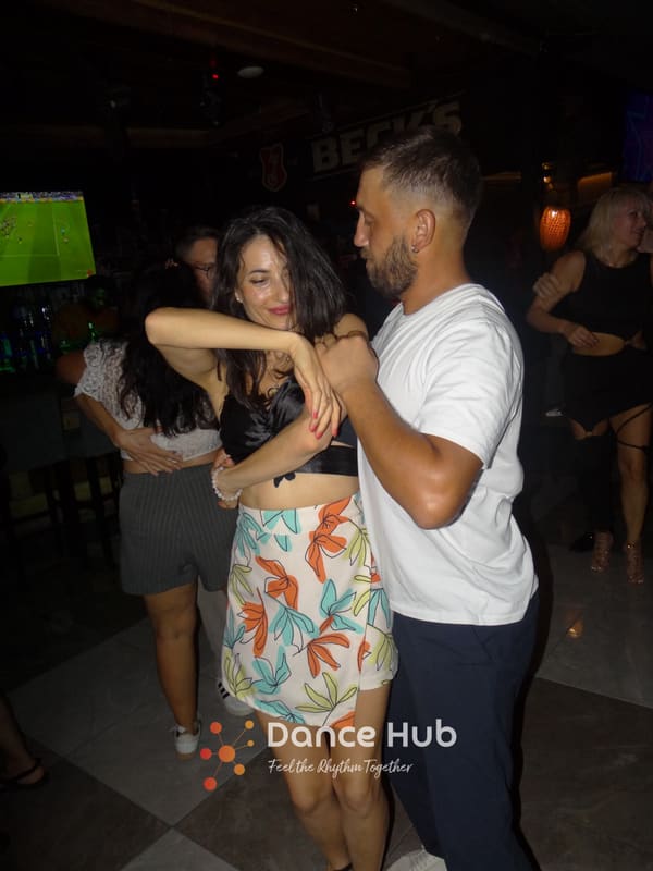 DANCEHUB-005146.jpg