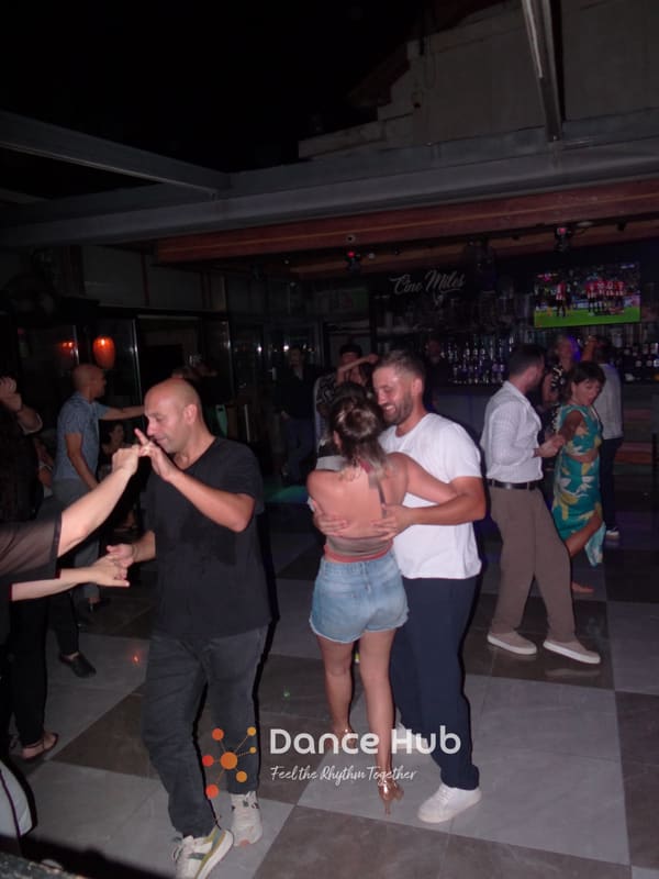 DANCEHUB-005159.jpg
