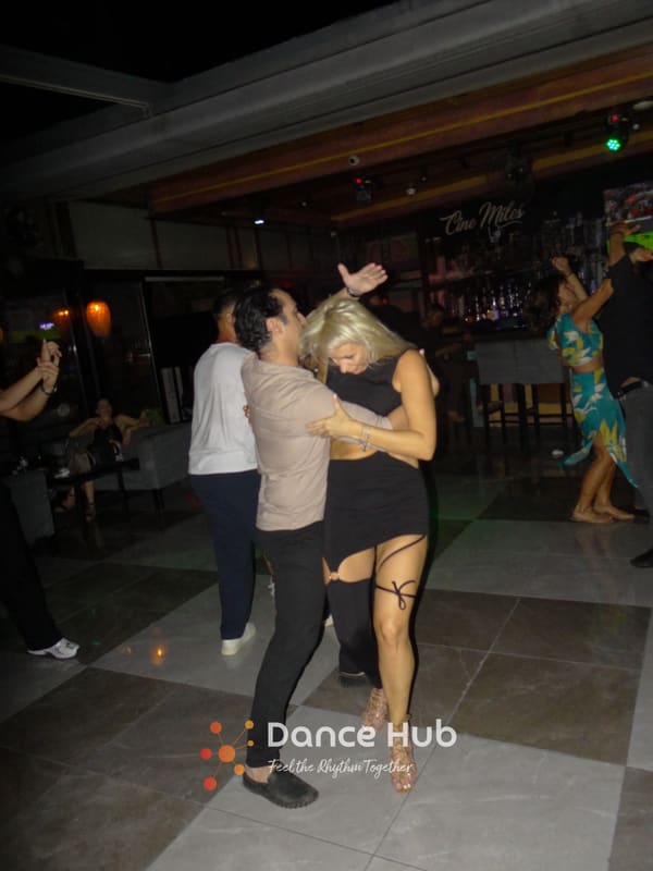 DANCEHUB-005161.jpg