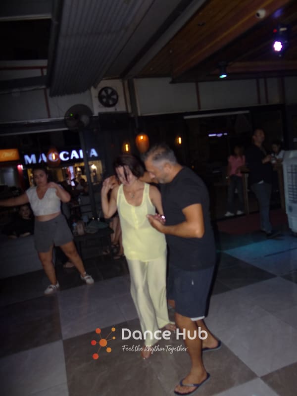 DANCEHUB-005175.jpg