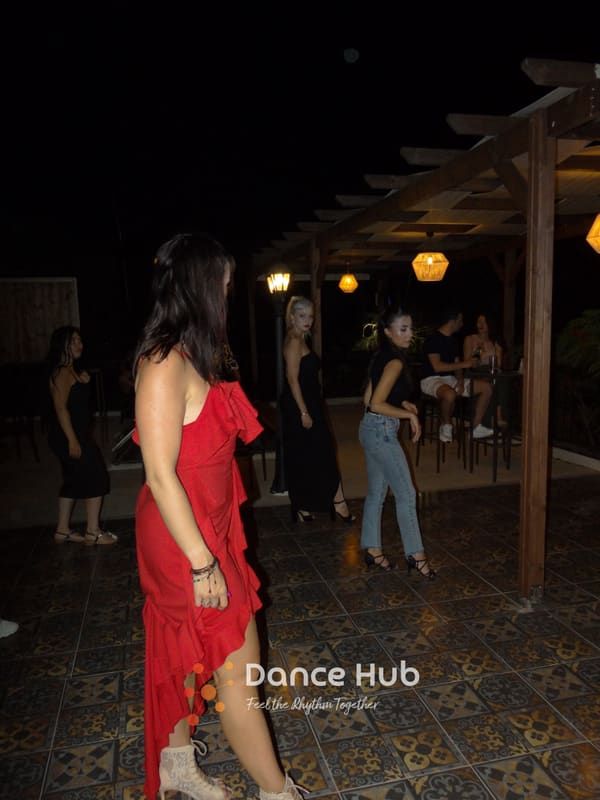 DANCEHUB-001882.jpg