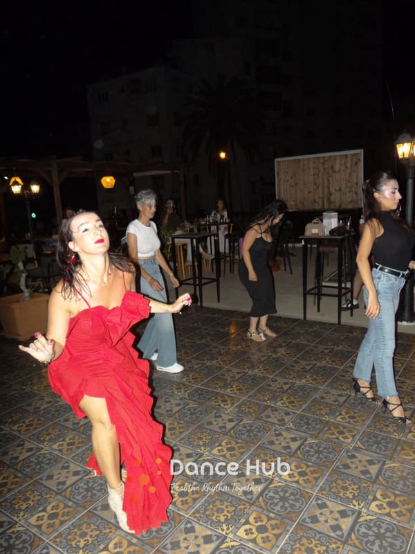 DANCEHUB-001889.jpg