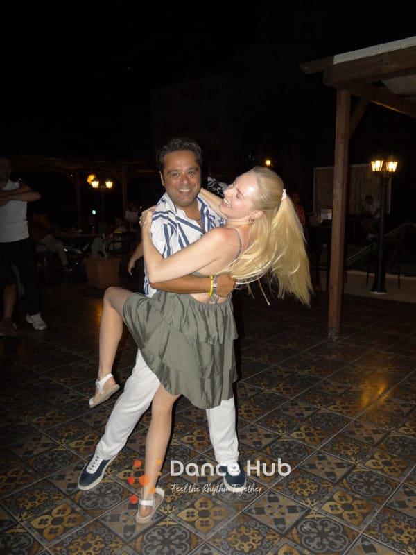 DANCEHUB-001910.jpg