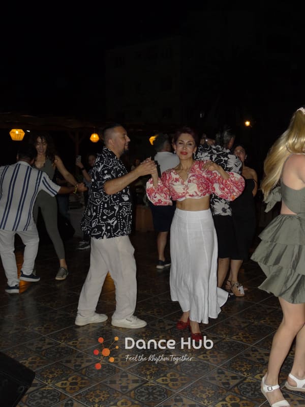 DANCEHUB-001914.jpg