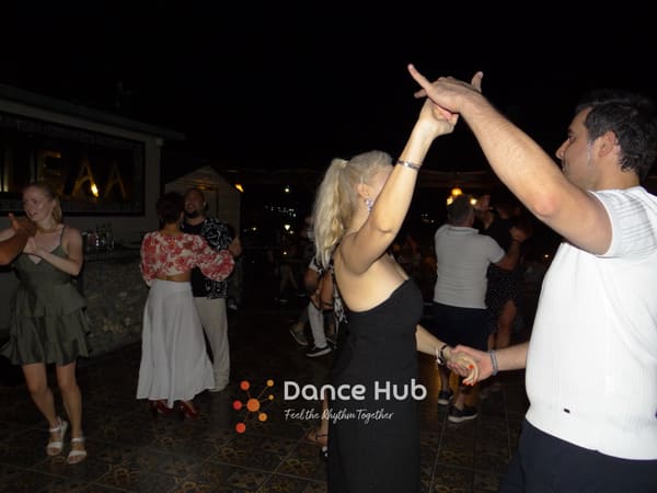 DANCEHUB-001916.jpg