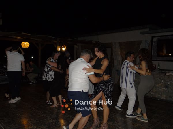 DANCEHUB-001918.jpg
