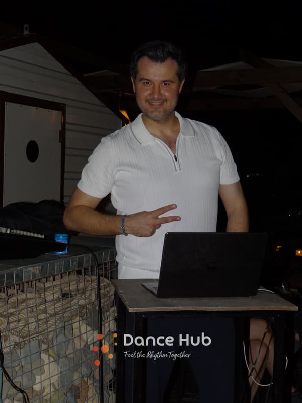 DANCEHUB-001951.jpg