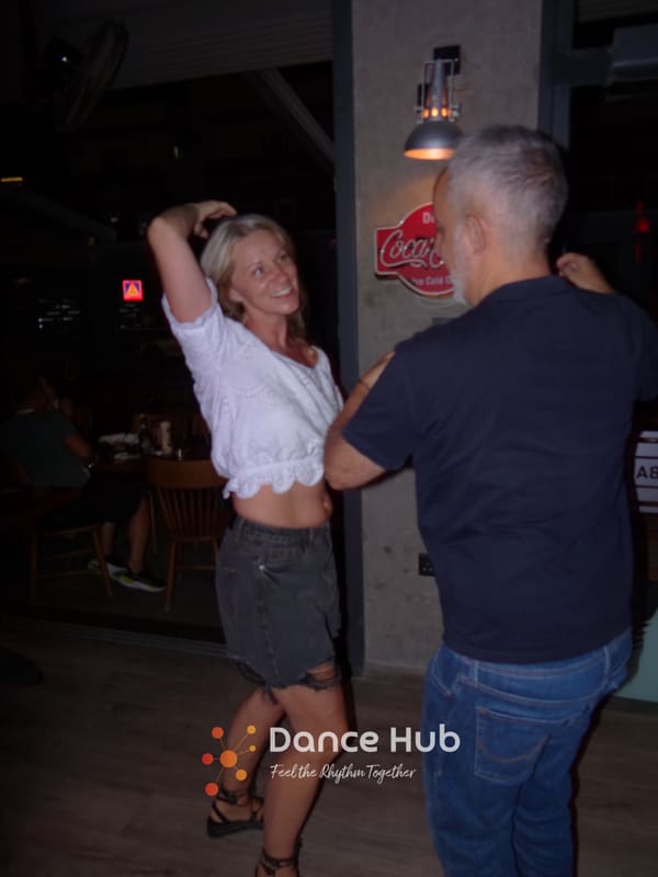 DANCEHUB-003618.jpg