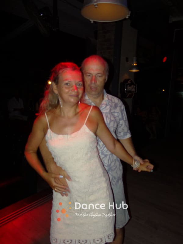 DANCEHUB-003623.jpg