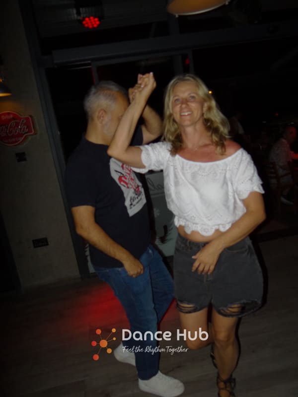 DANCEHUB-003632.jpg