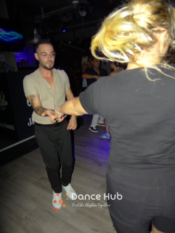 DANCEHUB-003644.jpg