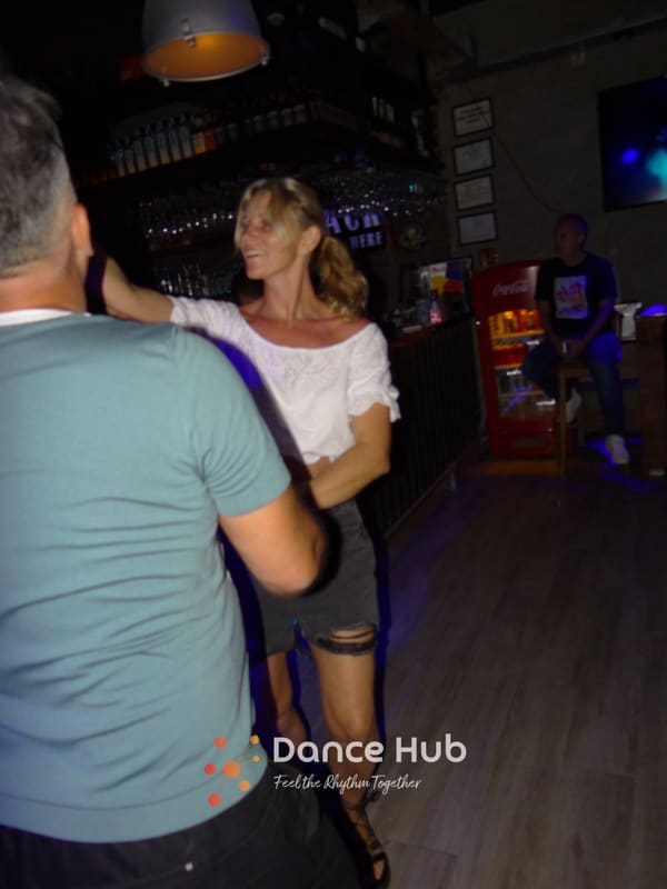DANCEHUB-003657.jpg