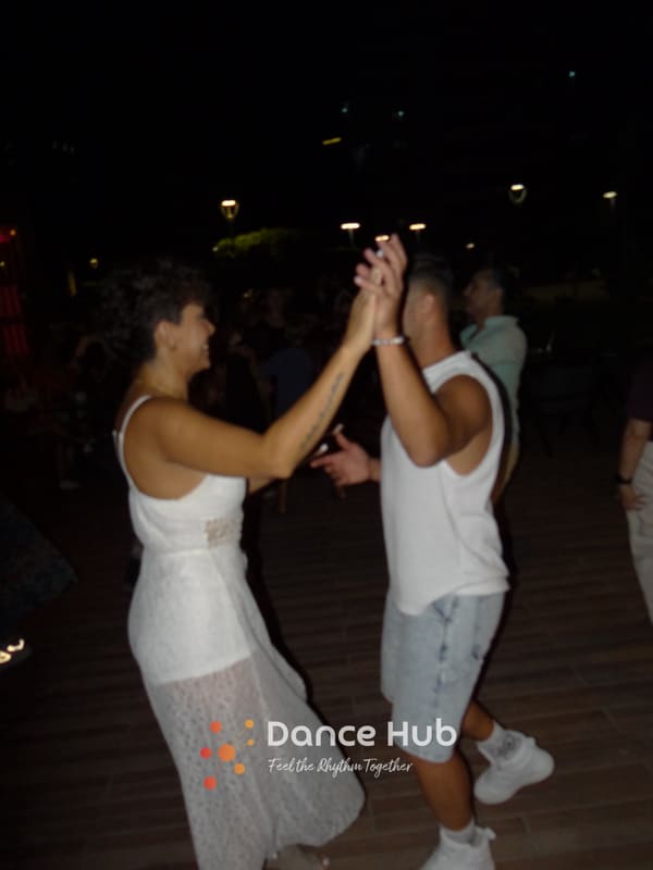 DANCEHUB-002321.jpg