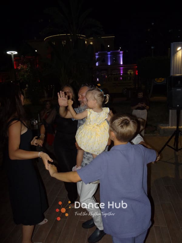 DANCEHUB-002331.jpg