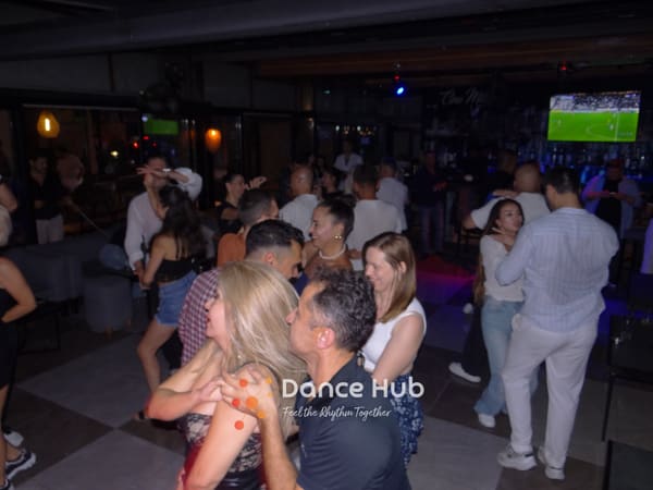 DANCEHUB-005705.jpg