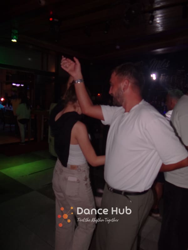 DANCEHUB-005710.jpg