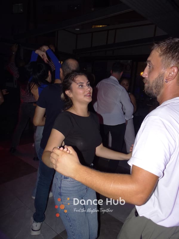 DANCEHUB-005742.jpg