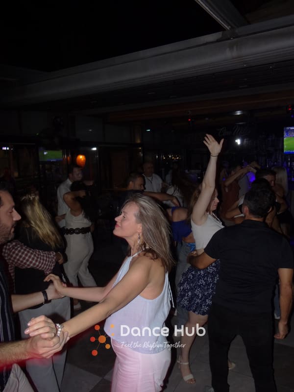 DANCEHUB-005750.jpg