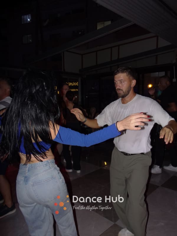 DANCEHUB-005783.jpg