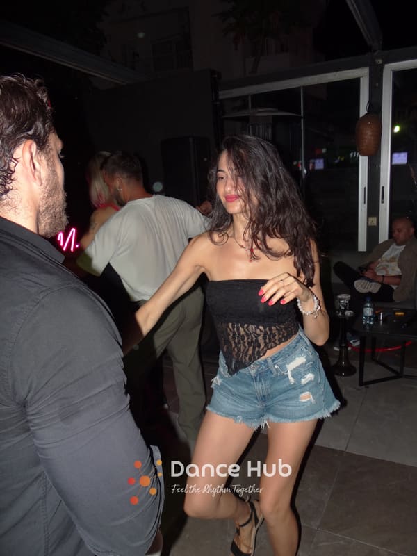 DANCEHUB-005798.jpg